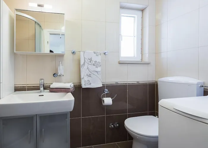With Private Pool Terrace And Garden Vila *