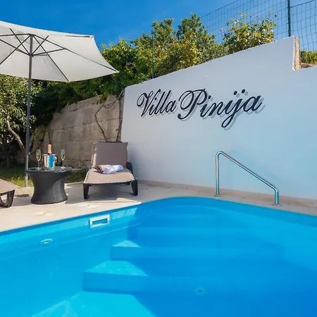 With Private Pool Terrace And Garden Willa