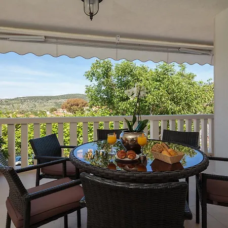 With Private Pool Terrace And Garden Willa Nerezisca